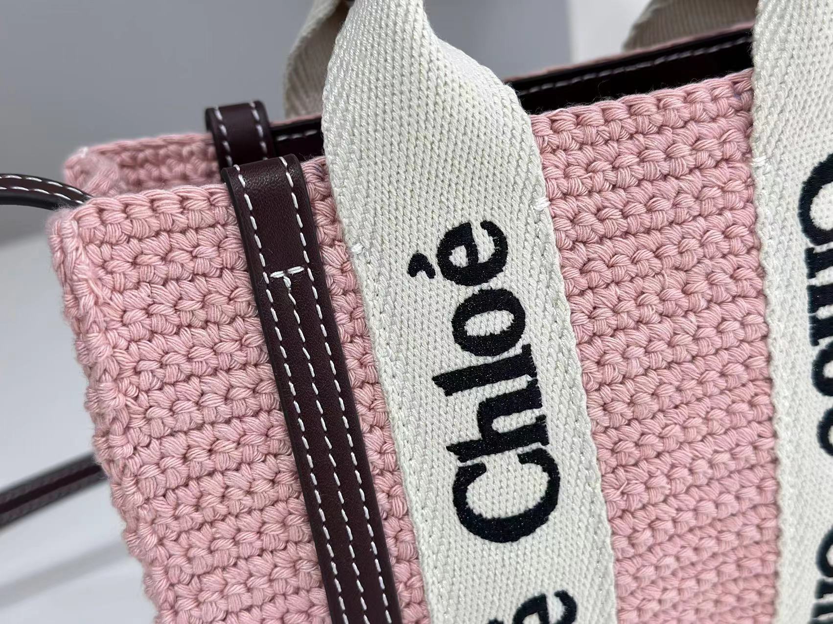 Chloe Mini Woody Tote Bag In Linen